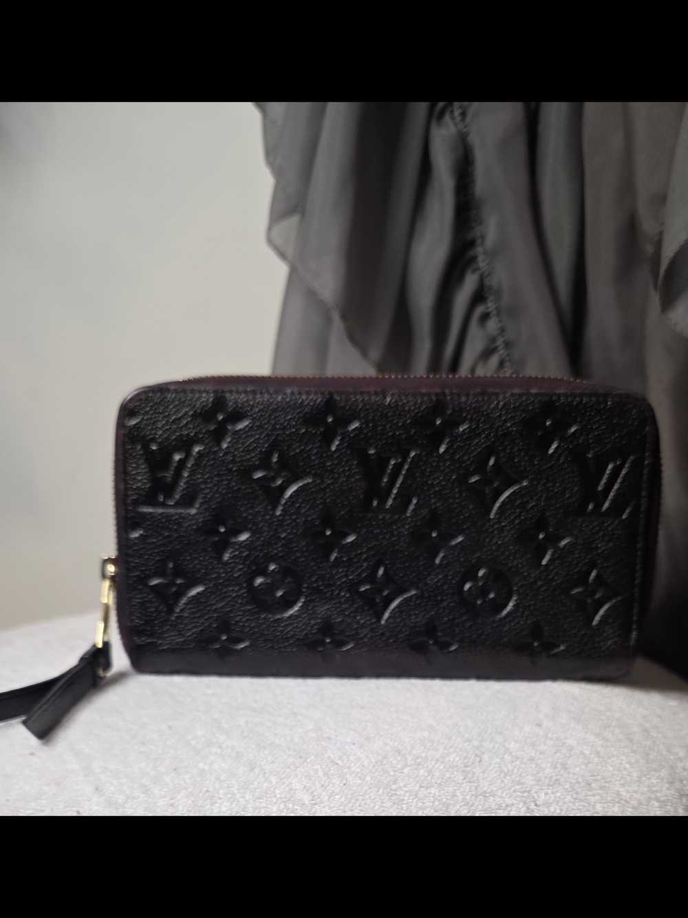 Authentic Louis Vuitton Black Monogram Empreinte Zip-Around Wallet